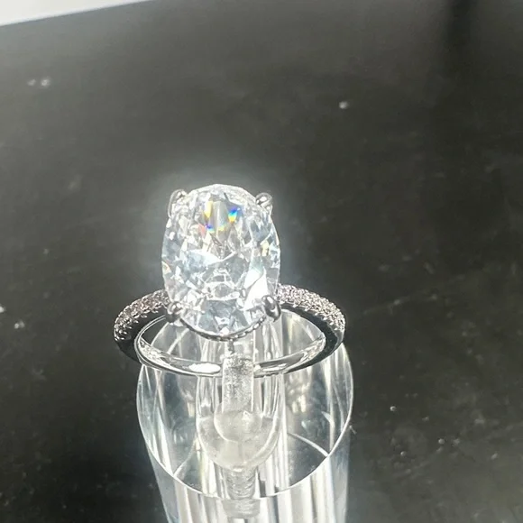 Fashion Jewelry Silver Ring Size 7 - Picture 6 of 9